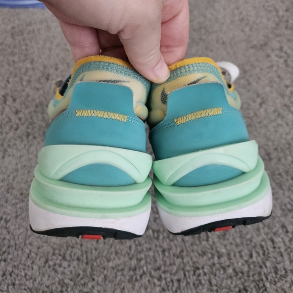 Nike Waffle One SE in Mint Foam / University Red Sneakers Size 9.5 Men - Picture 5 of 9